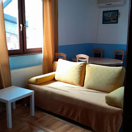 Apartment Plavi Airport *